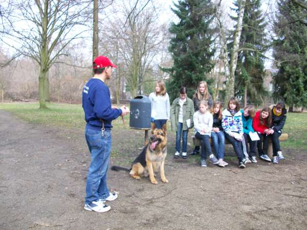 Dasty Vortrag Schule.jpg